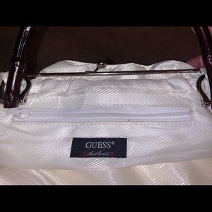 super super cute vintage guess purse!